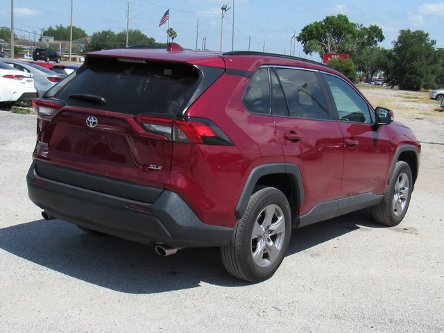 Used 2022 Toyota RAV4 XLE image 4