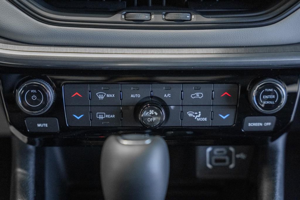 New 2026 Jeep Compass Limited w/ Sun, Sound & Navigation Group image 25