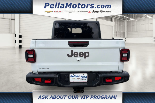 Used 2021 Jeep Gladiator Rubicon AWD/4WD image 4