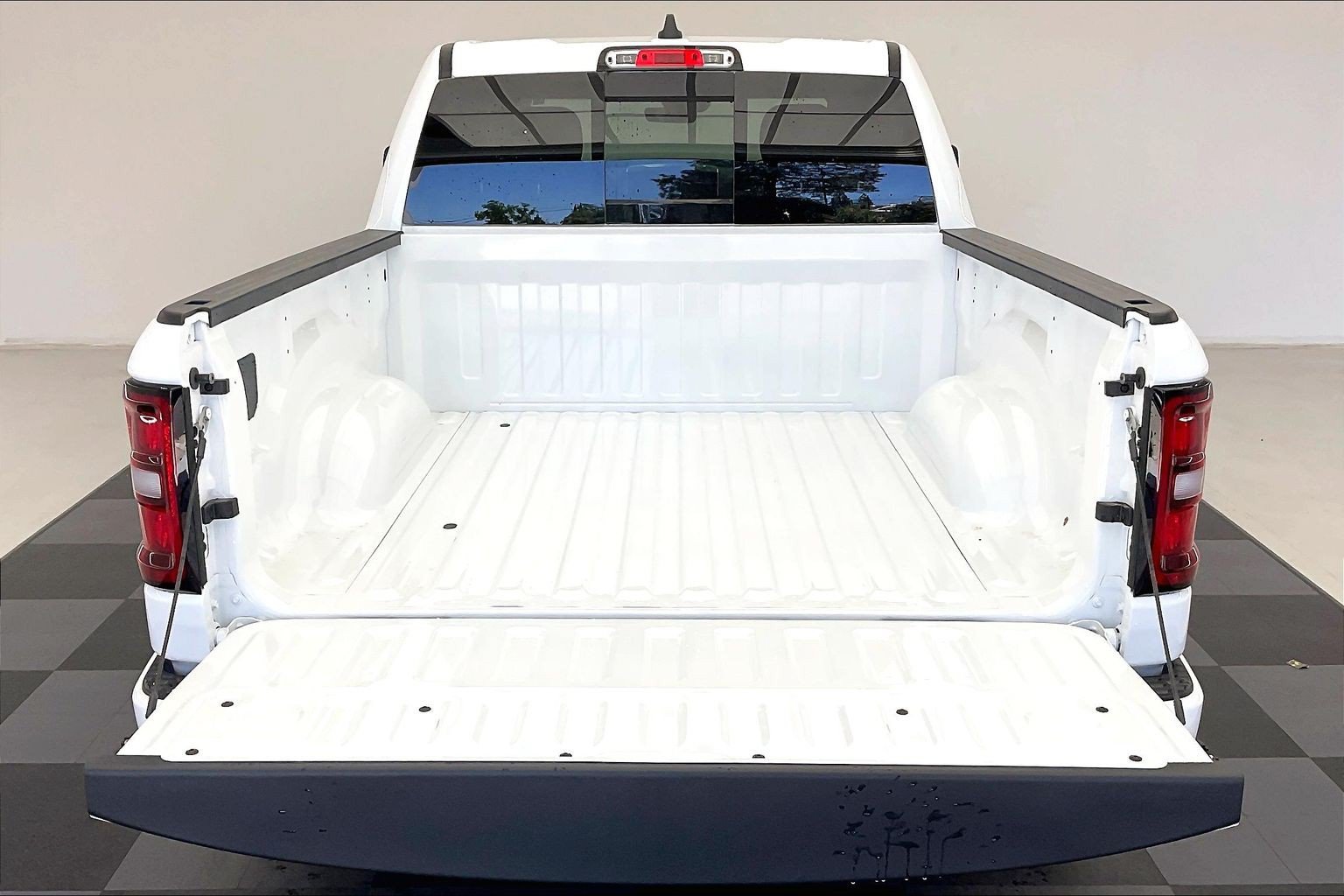 New 2026 RAM 1500 Express AWD/4WD image 11