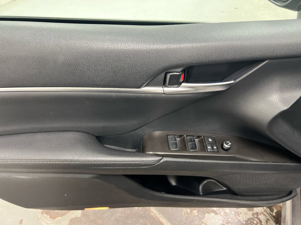 Used 2024 Toyota Camry XSE FWD image 20