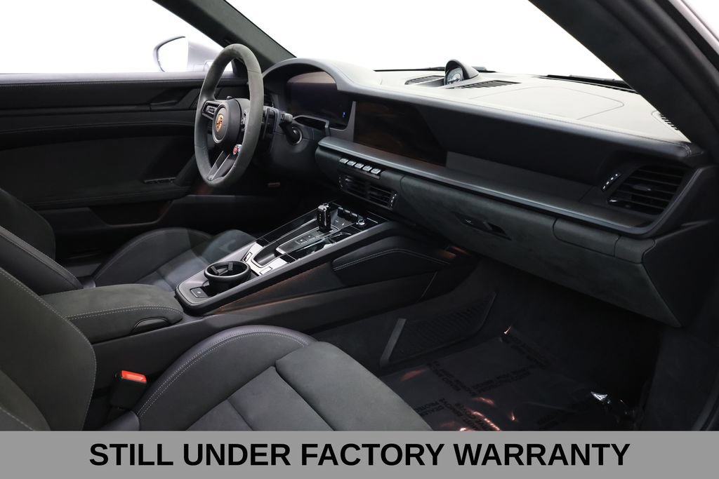 Used 2025 Porsche 911 Carrera GTS RWD image 18