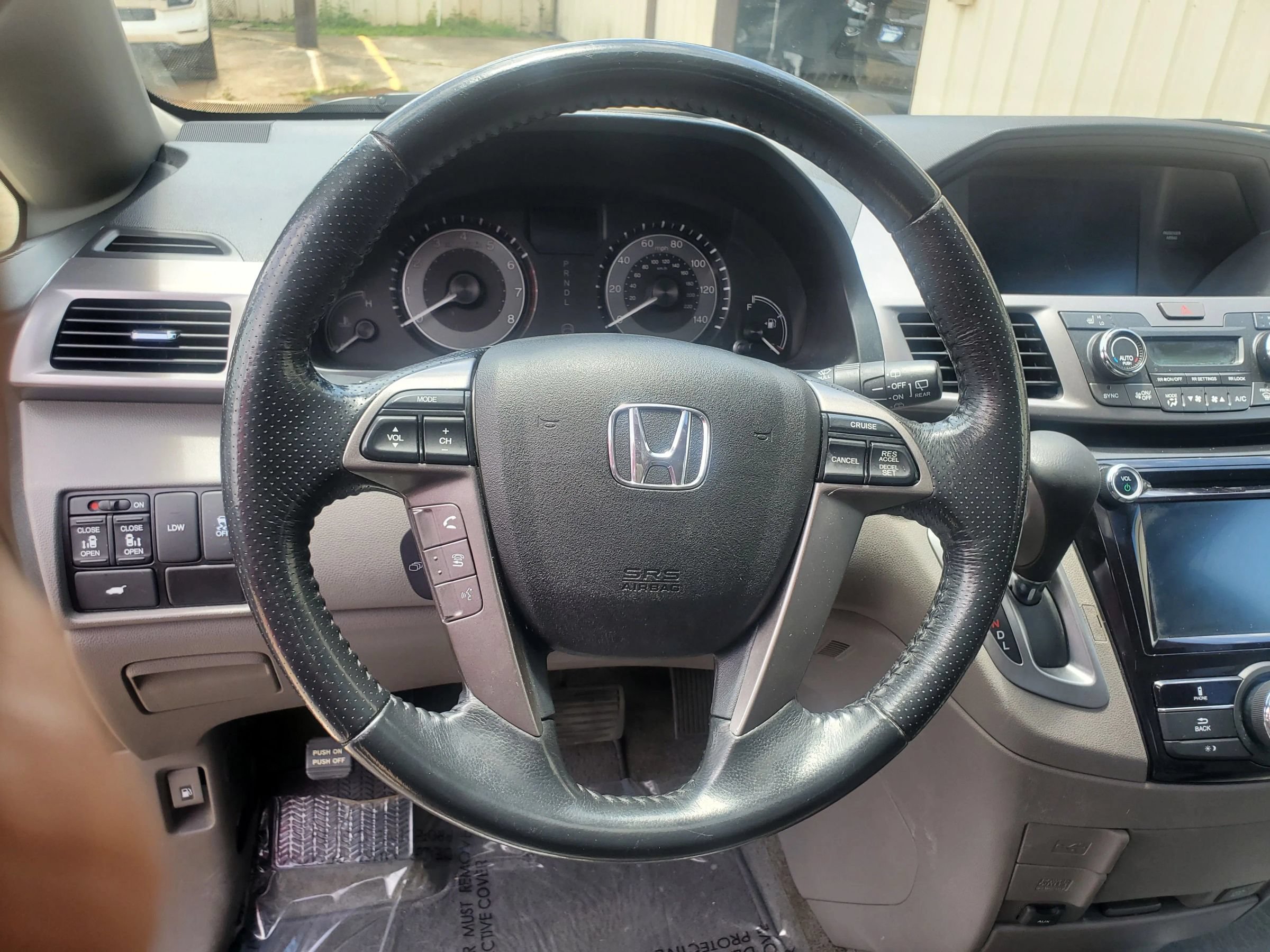 Used 2017 Honda Odyssey EX-L image 41
