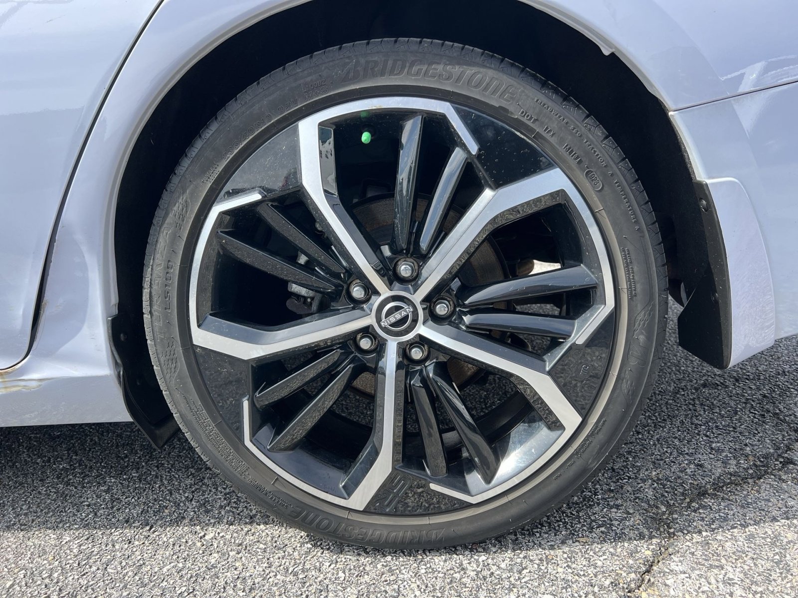 Used 2023 Nissan Altima 2.5 SR w/ SR Premium Package image 4