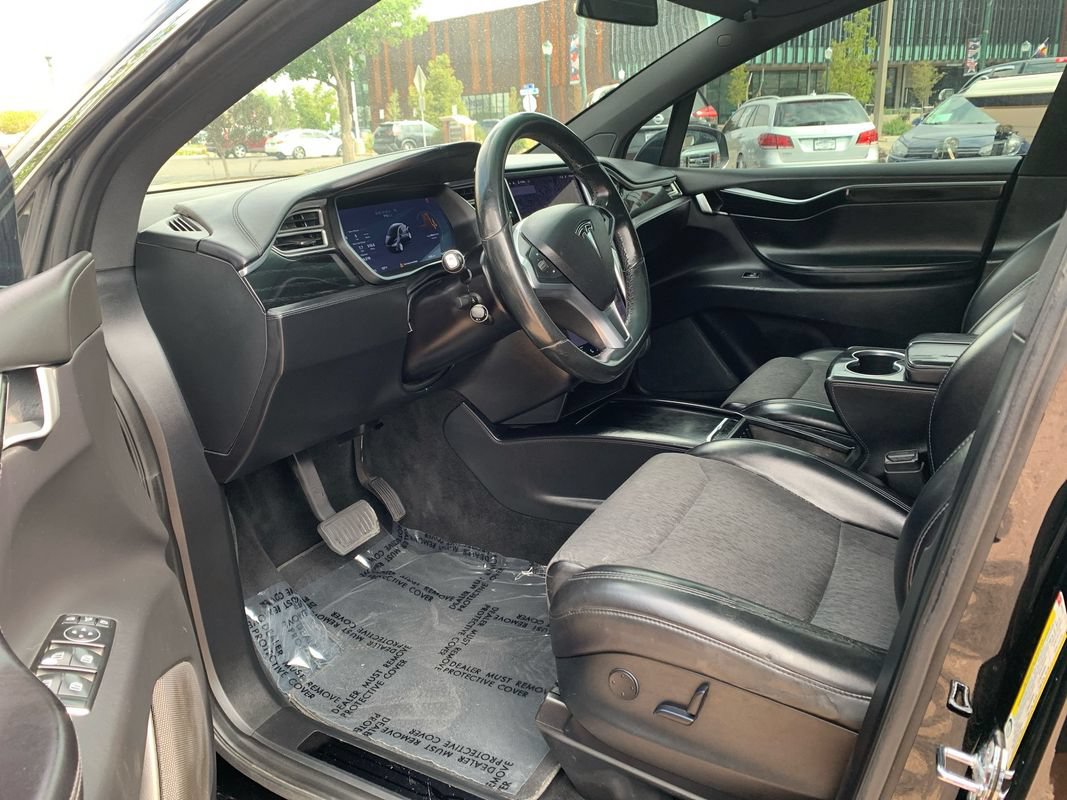 Used 2017 Tesla Model X 75D AWD/4WD image 9