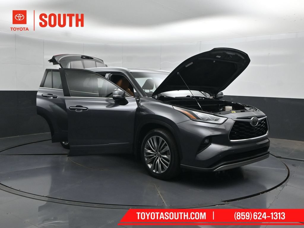 Used 2020 Toyota Highlander Platinum AWD/4WD image 58