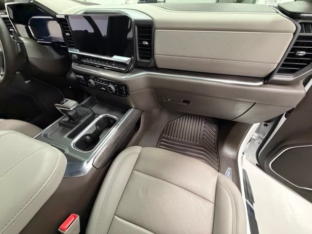 Certified 2025 Chevrolet Silverado 1500 LTZ w/ LTZ Convenience Package II AWD/4WD image 28