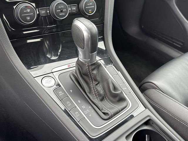 Used 2019 Volkswagen Golf R 4-Door image 14