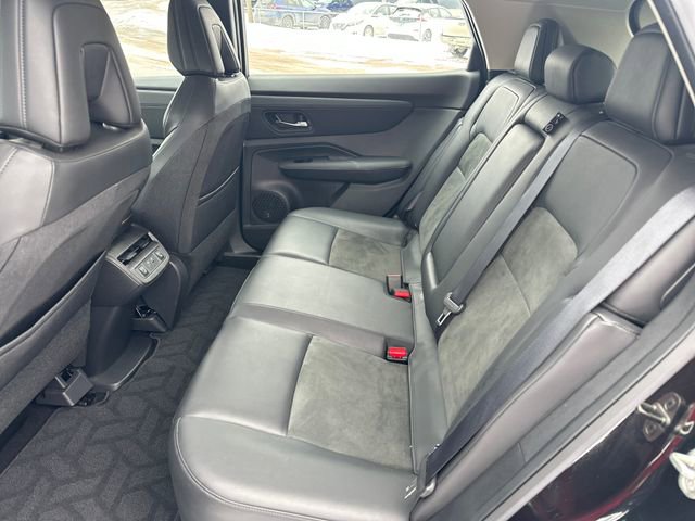 Used 2024 Nissan Ariya AWD image 24