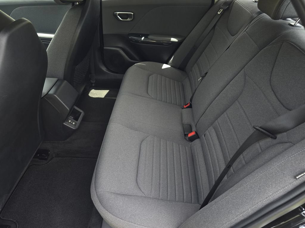 Used 2025 Kia K4 EX FWD image 26