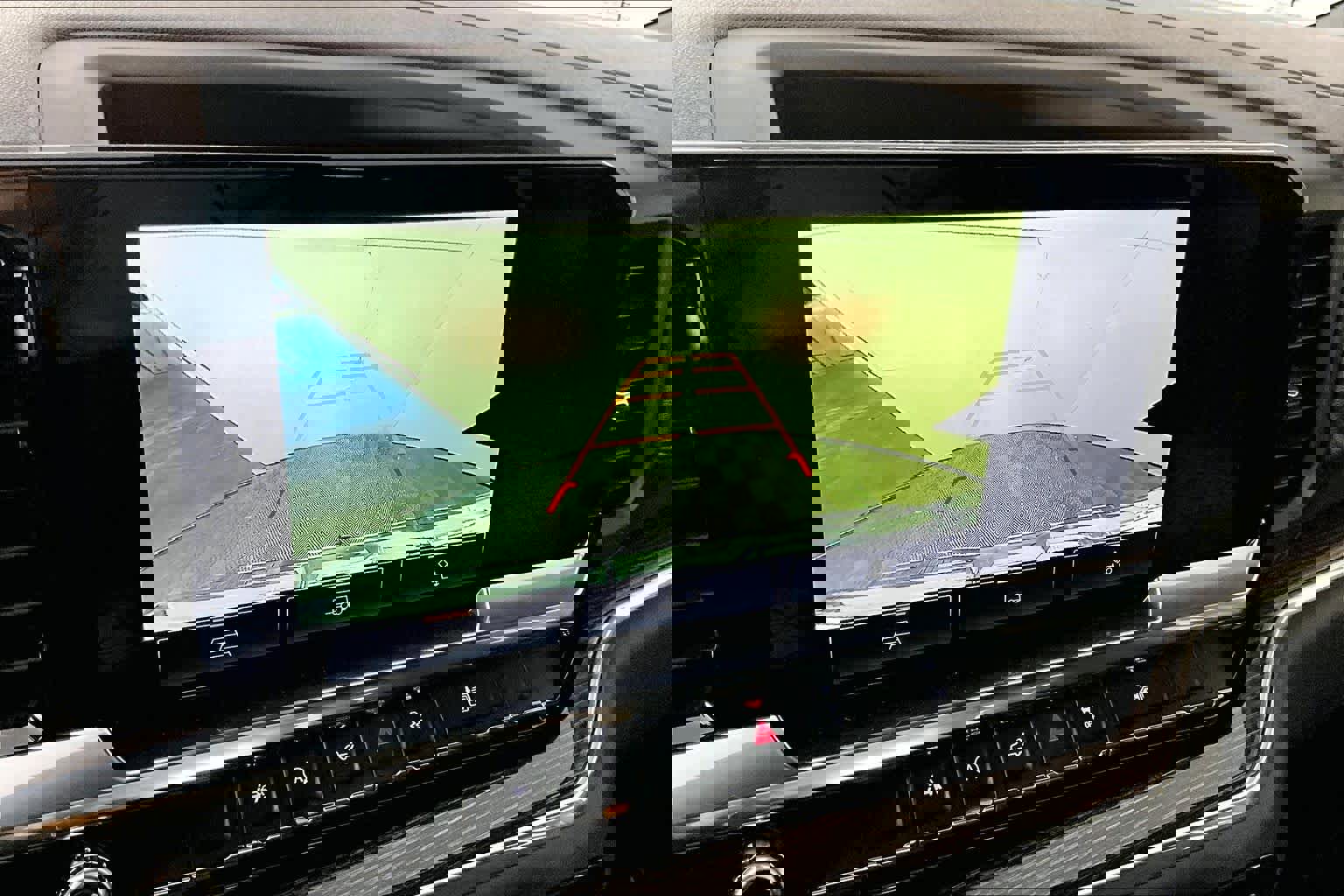 Used 2025 GMC Sierra 1500 Elevation w/ Preferred Package image 26