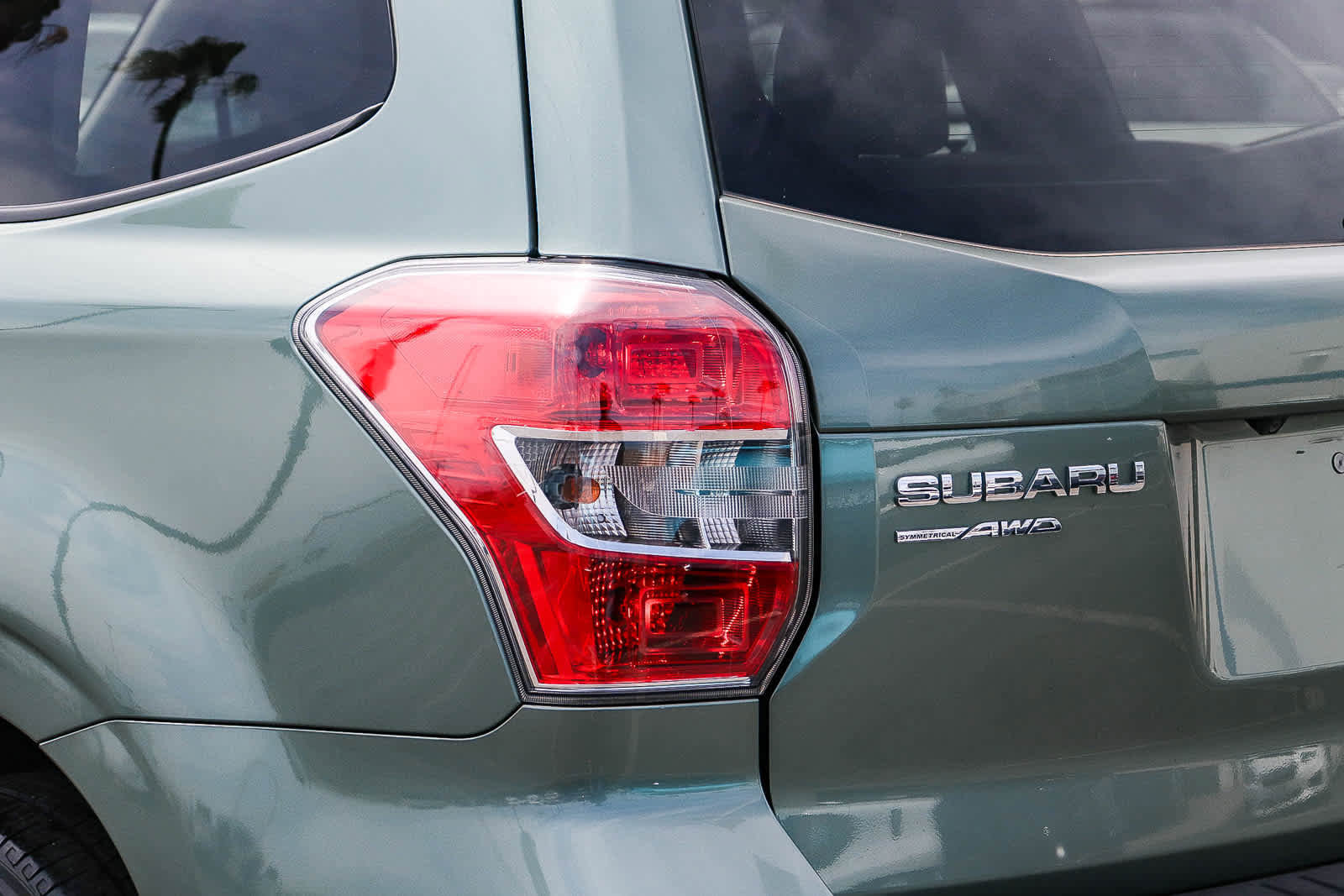 Used 2016 Subaru Forester 2.5i Premium image 9