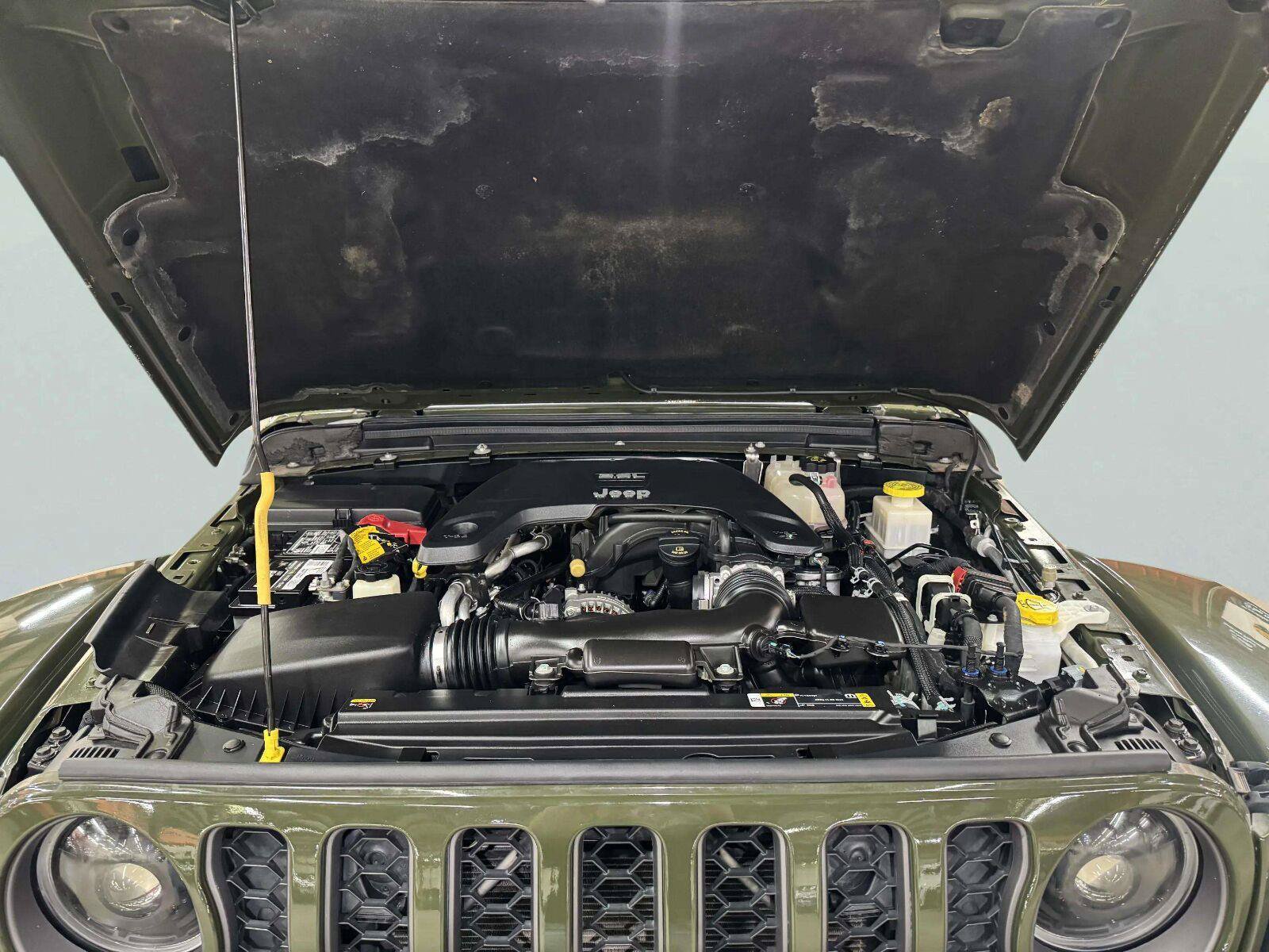 Used 2021 Jeep Gladiator Rubicon w/ Trailer Tow Package AWD/4WD image 62