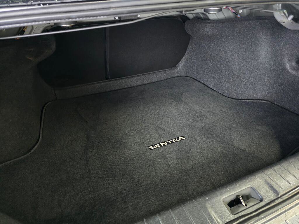 Used 2024 Nissan Sentra SV FWD image 16