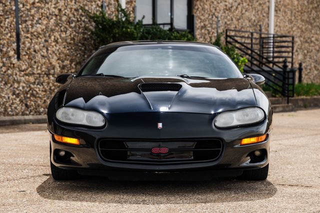 Used 2002 Chevrolet Camaro Z28 w/ SS Performance/Appearance Pkg image 13