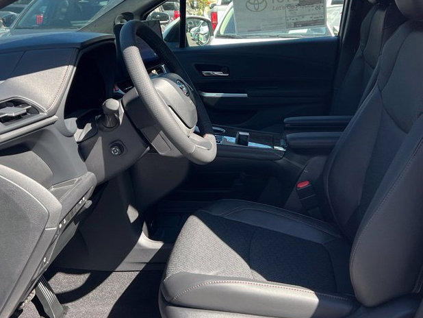 New 2026 Toyota Sienna Limited AWD/4WD image 9