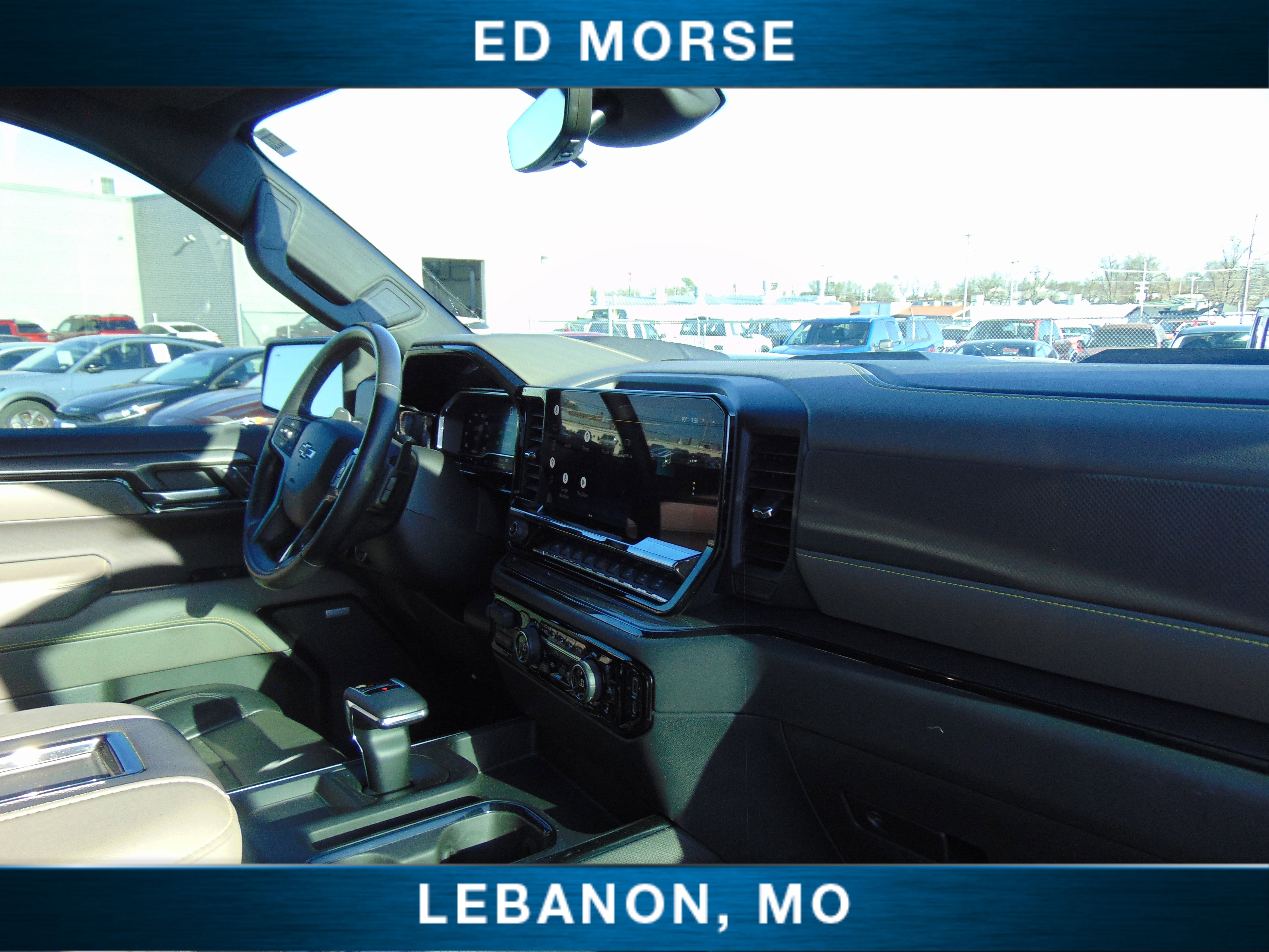 Used 2022 Chevrolet Silverado 1500 ZR2 w/ Technology Package image 17