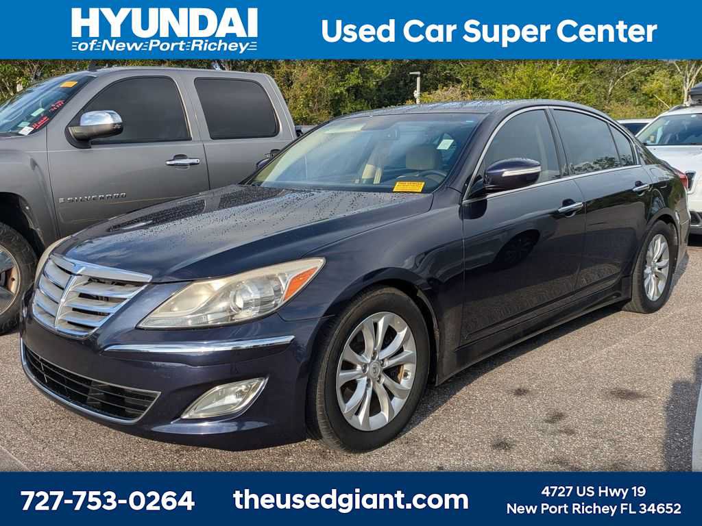 Used 2013 Hyundai Genesis 3.8 RWD video 1