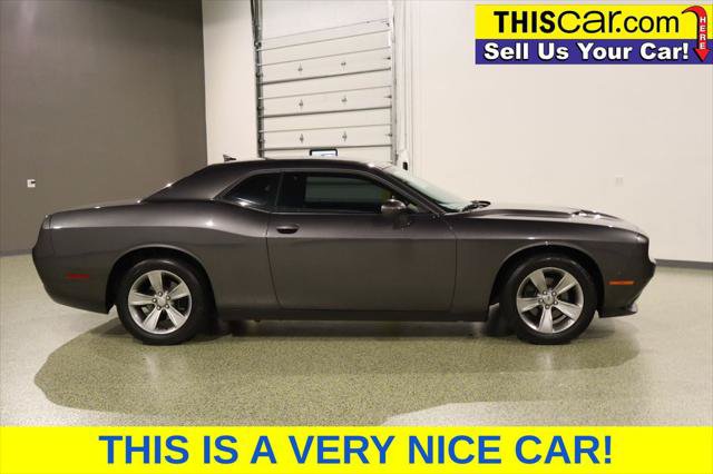 Used 2016 Dodge Challenger SXT w/ Sound Group RWD image 9