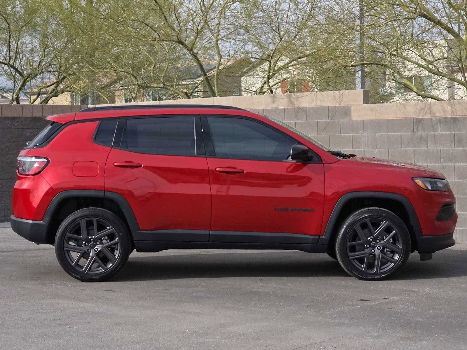 New 2026 Jeep Compass Latitude AWD/4WD image 17