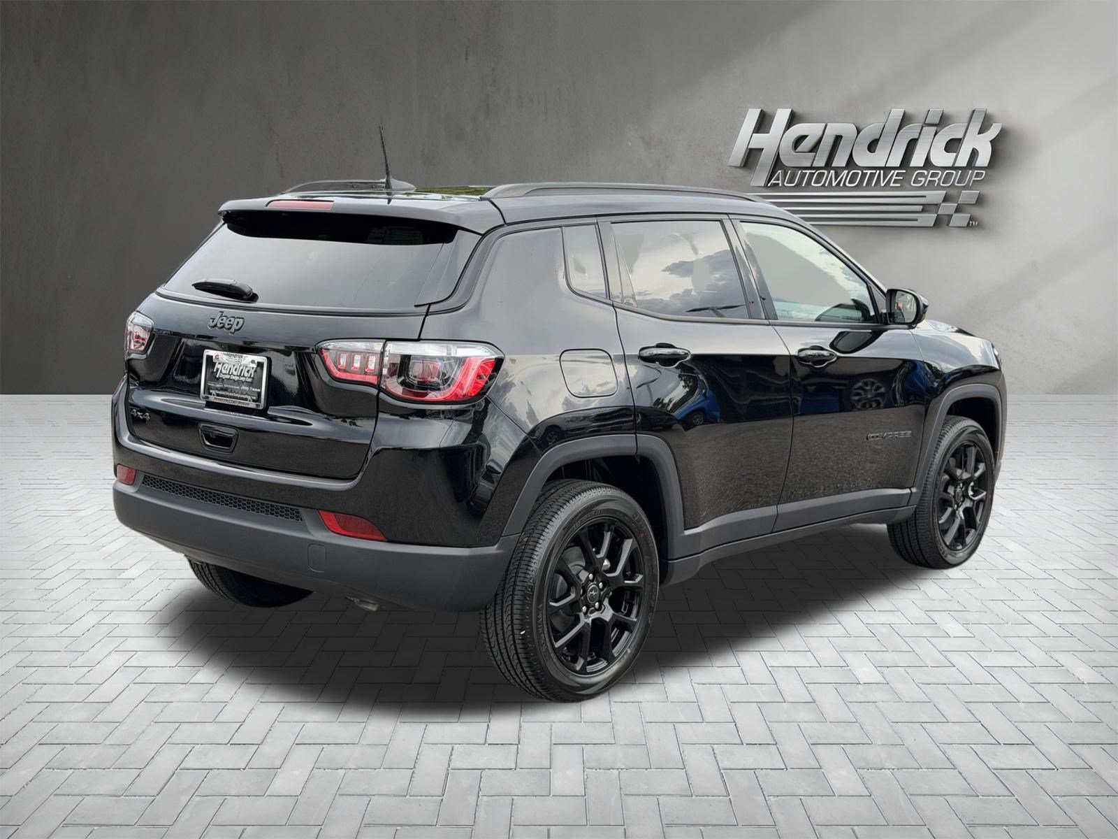 New 2026 Jeep Compass Latitude AWD/4WD image 10
