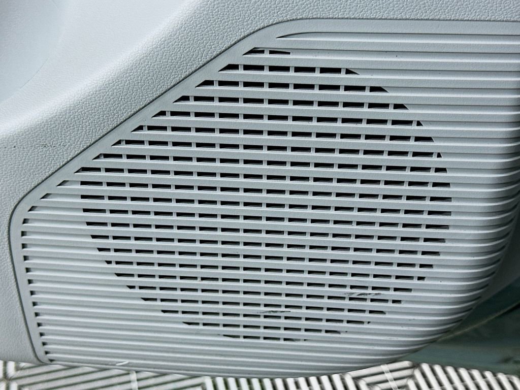 Certified 2025 Hyundai Kona SEL image 18