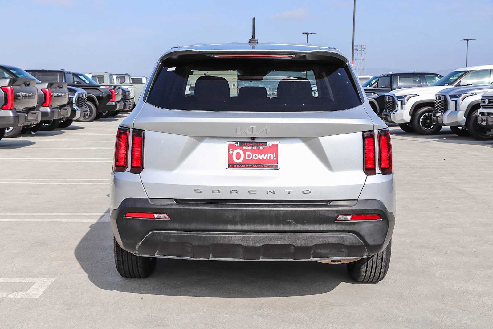 Used 2022 Kia Sorento LX FWD image 7