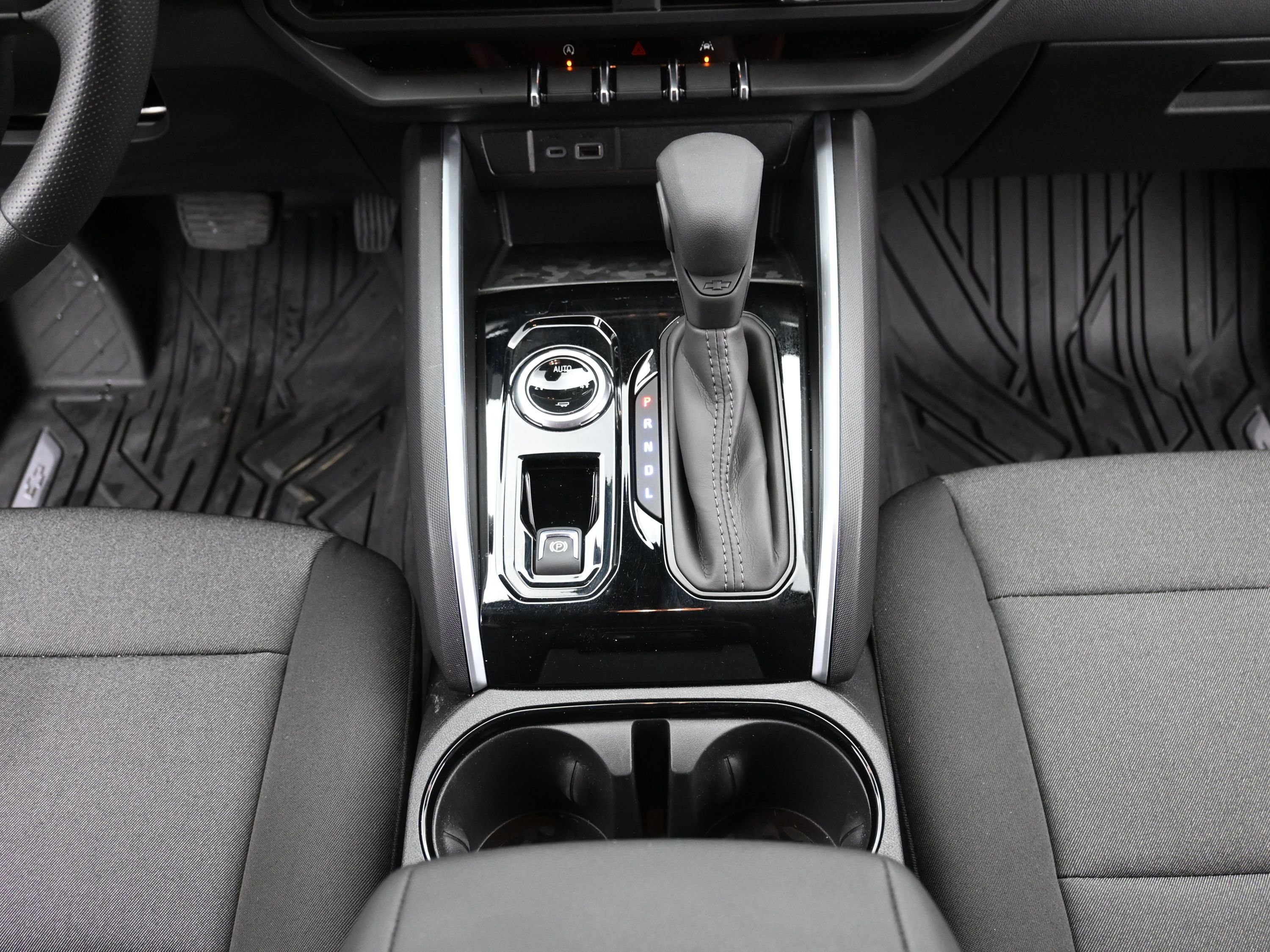 Used 2025 Chevrolet Colorado W/T image 19