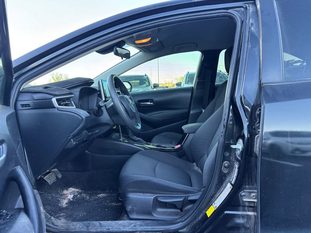 Used 2020 Toyota Corolla LE image 3