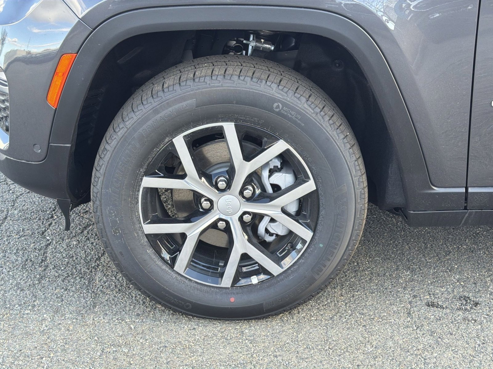 New 2025 Jeep Grand Cherokee Limited w/ Luxury Tech Group II image 12