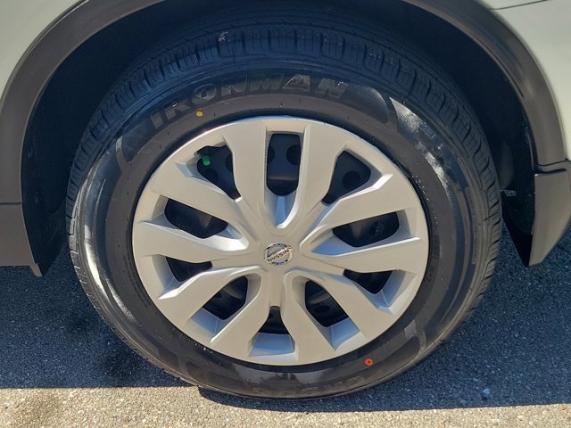 Used 2020 Nissan Rogue S image 12