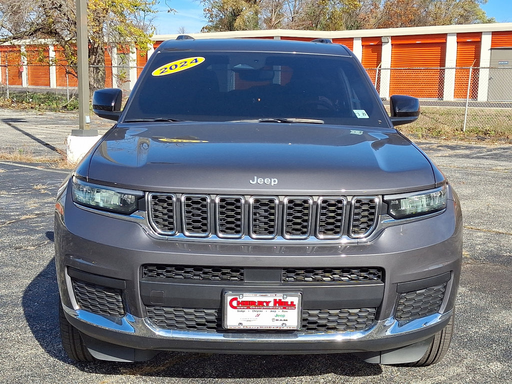 Used 2024 Jeep Grand Cherokee L Laredo w/ Luxury Tech Group I image 8