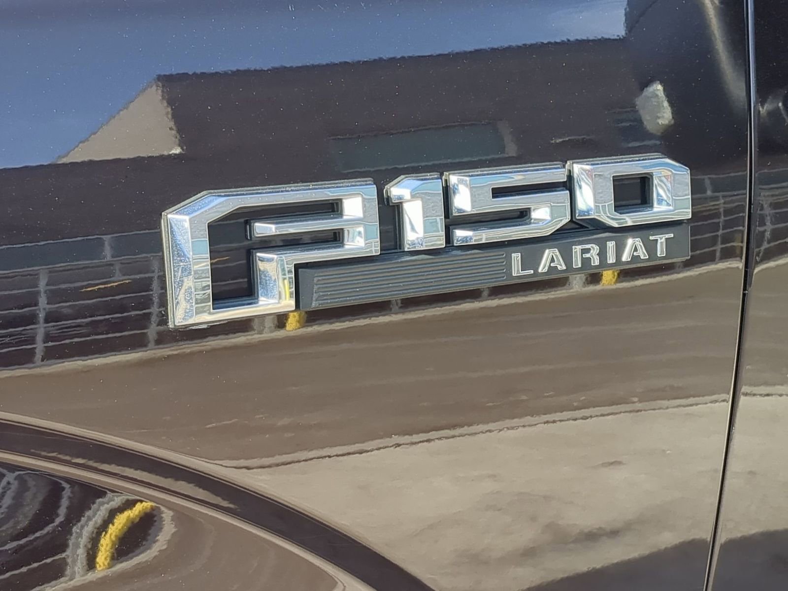 Used 2018 Ford F150 Lariat w/ Equipment Group 502A Luxury image 17