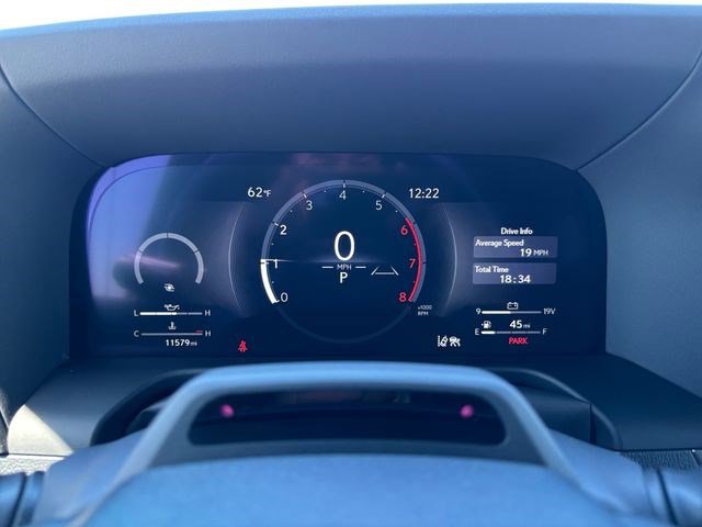 Used 2025 Lexus GX 550 w/ Accessory Package (CT) image 16