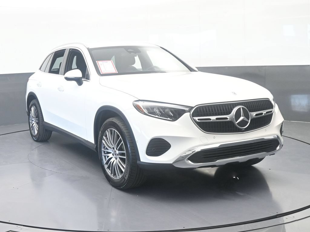 Used 2026 Mercedes-Benz GLC 300 image 9
