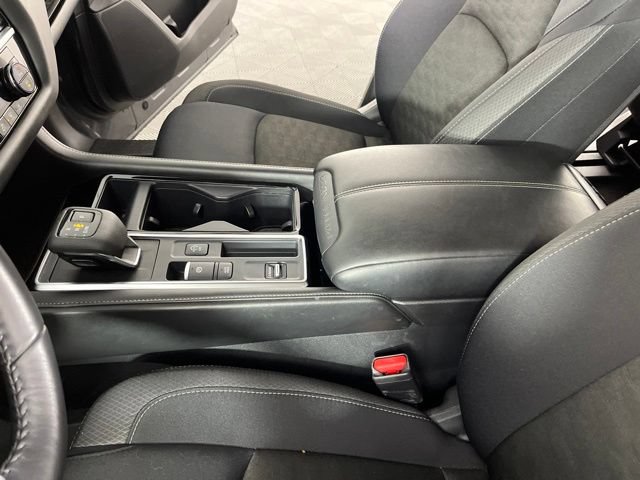 Used 2024 Nissan Pathfinder SV FWD image 29