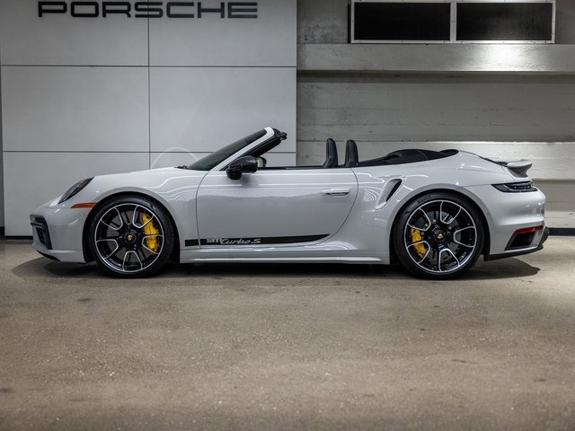 Used 2022 Porsche 911 Turbo S image 2