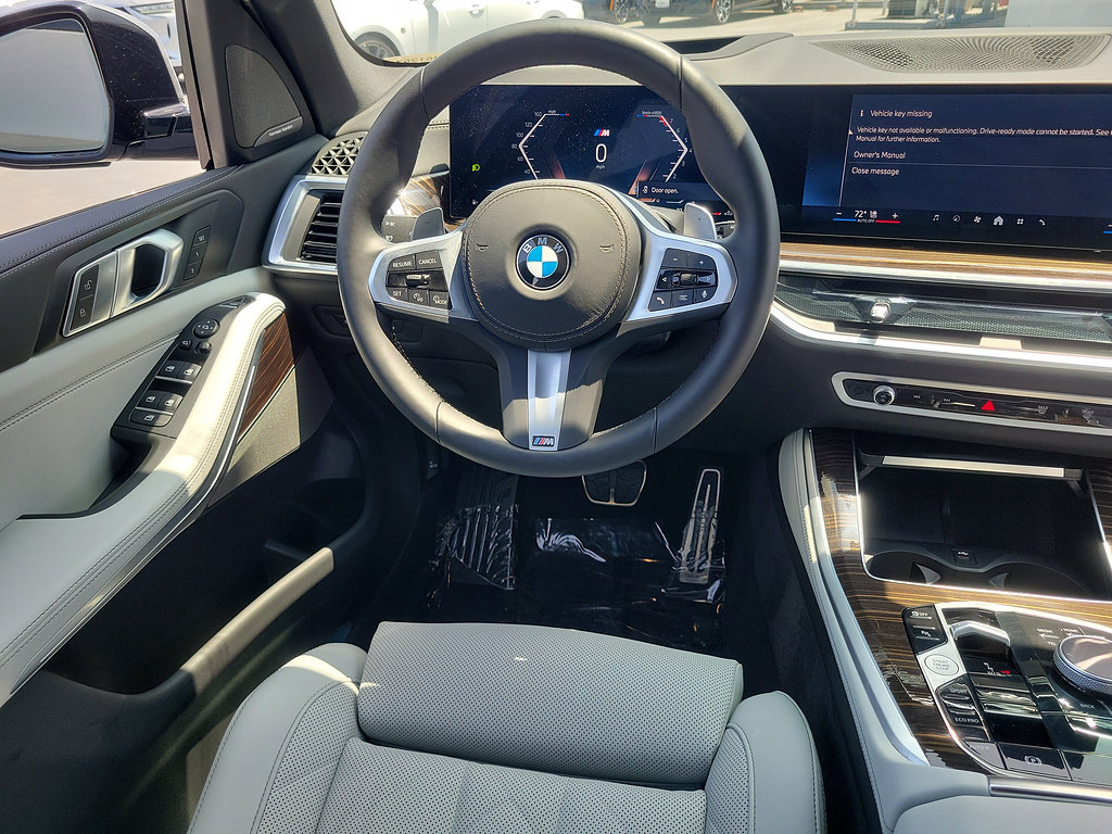 Used 2026 BMW X5 sDrive40i w/ M Sport Package RWD image 12