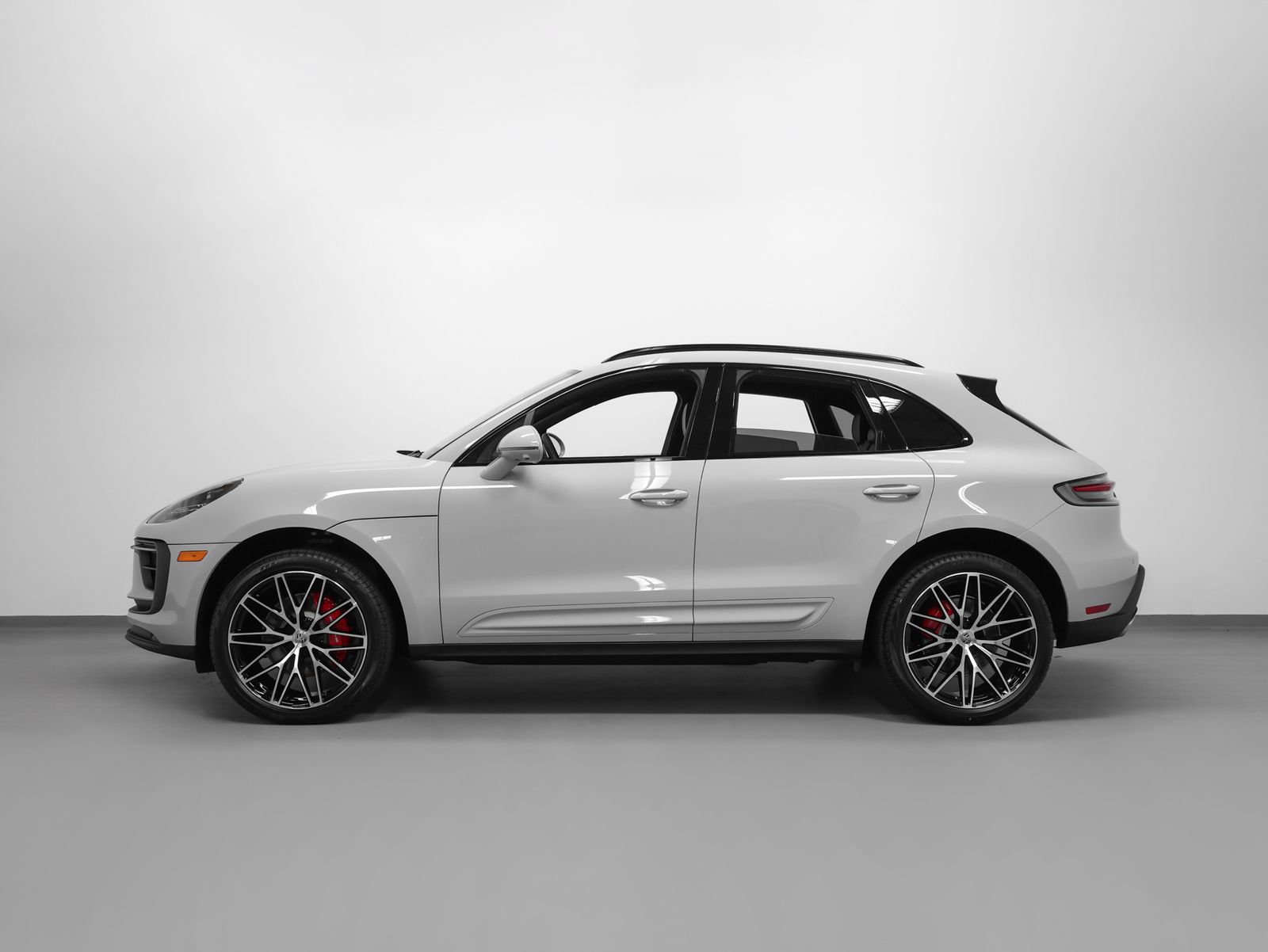 New 2026 Porsche Macan S AWD/4WD image 2