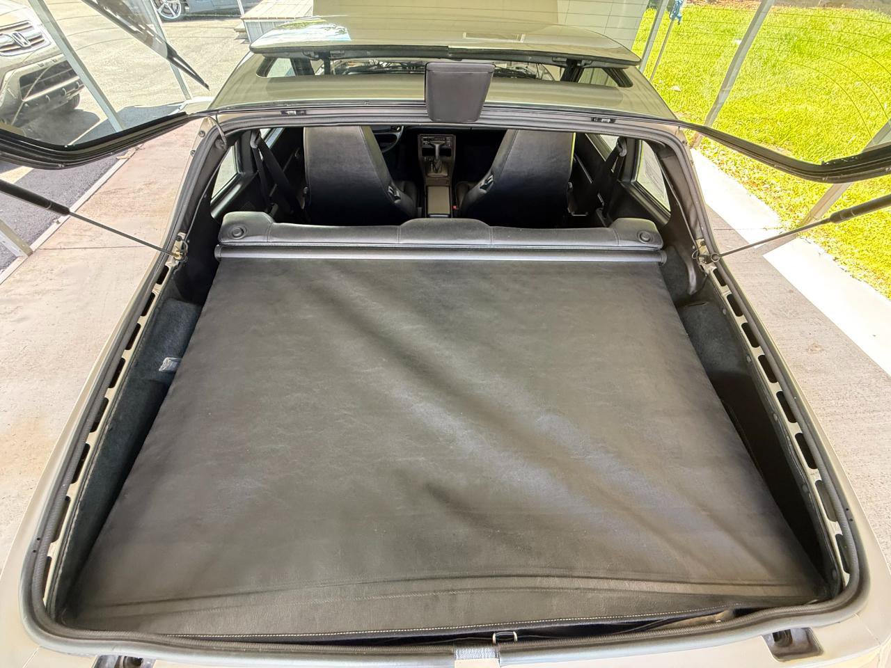 Used 1988 Porsche 944 Coupe RWD image 87