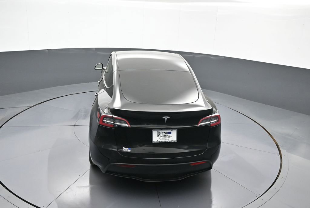 Used 2023 Tesla Model Y Long Range image 40