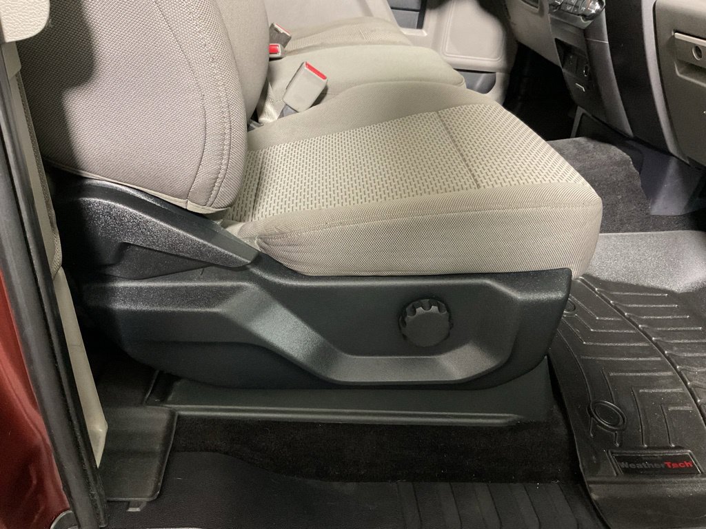 Used 2016 Ford F150 XLT AWD/4WD image 32