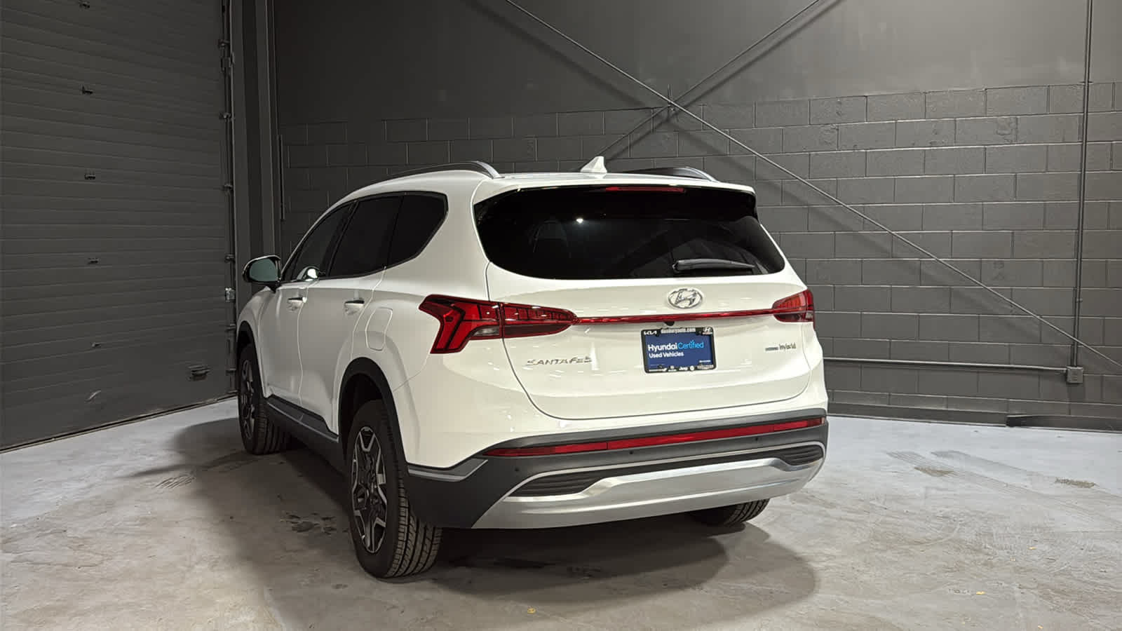 Used 2023 Hyundai Santa Fe SEL Premium w/ Cargo Package AWD/4WD image 6