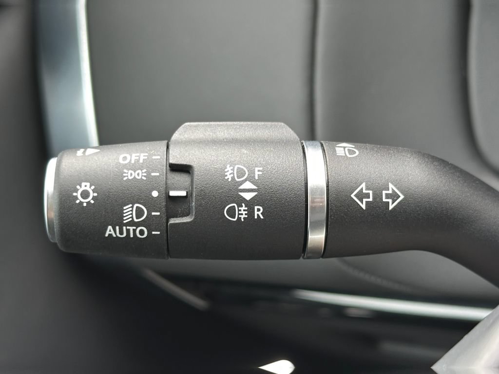 Used 2023 Land Rover Range Rover SE AWD/4WD image 28