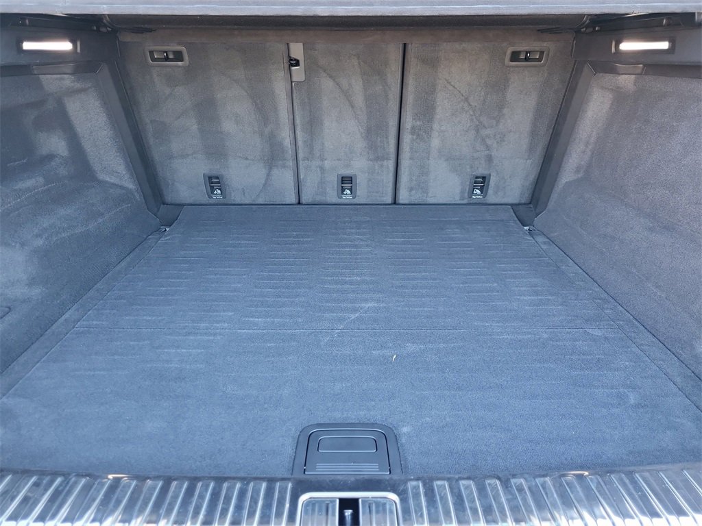 Used 2019 Lamborghini Urus image 17