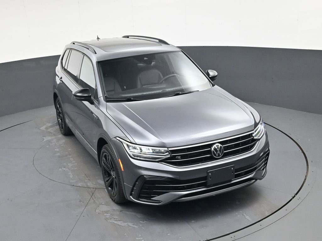 Used 2024 Volkswagen Tiguan SE R-Line image 26