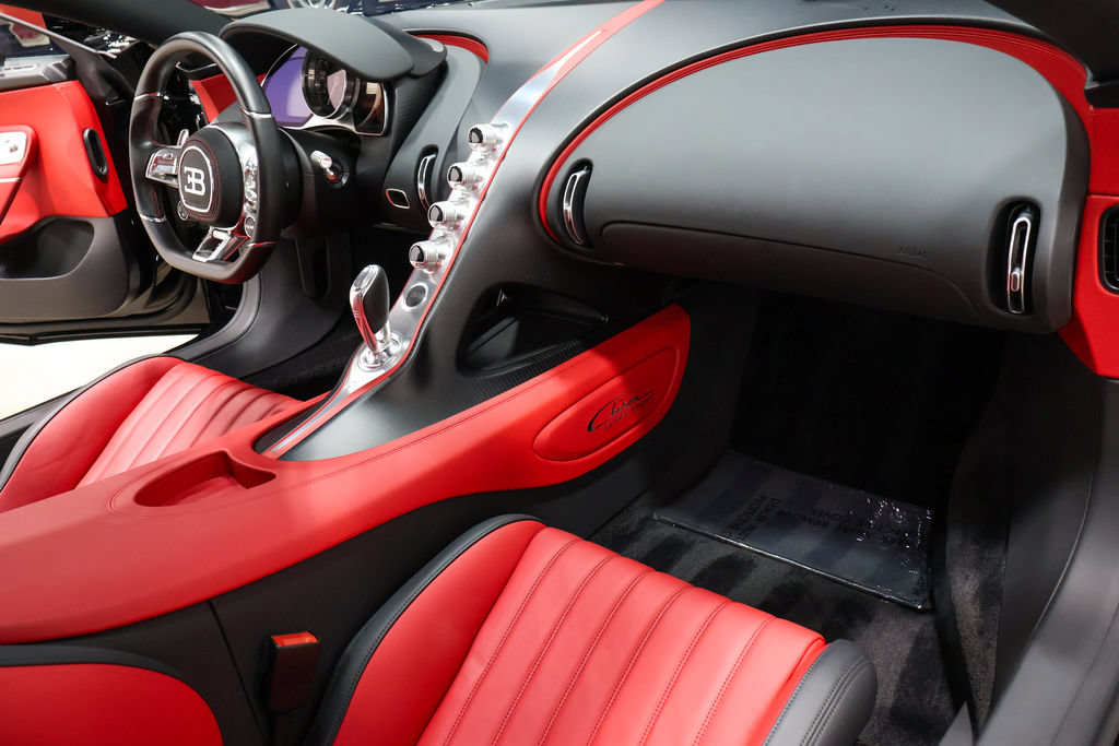 Used 2022 Bugatti Chiron Super Sport AWD/4WD image 40