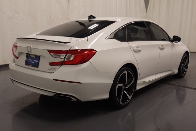 Used 2021 Honda Accord Sport image 9