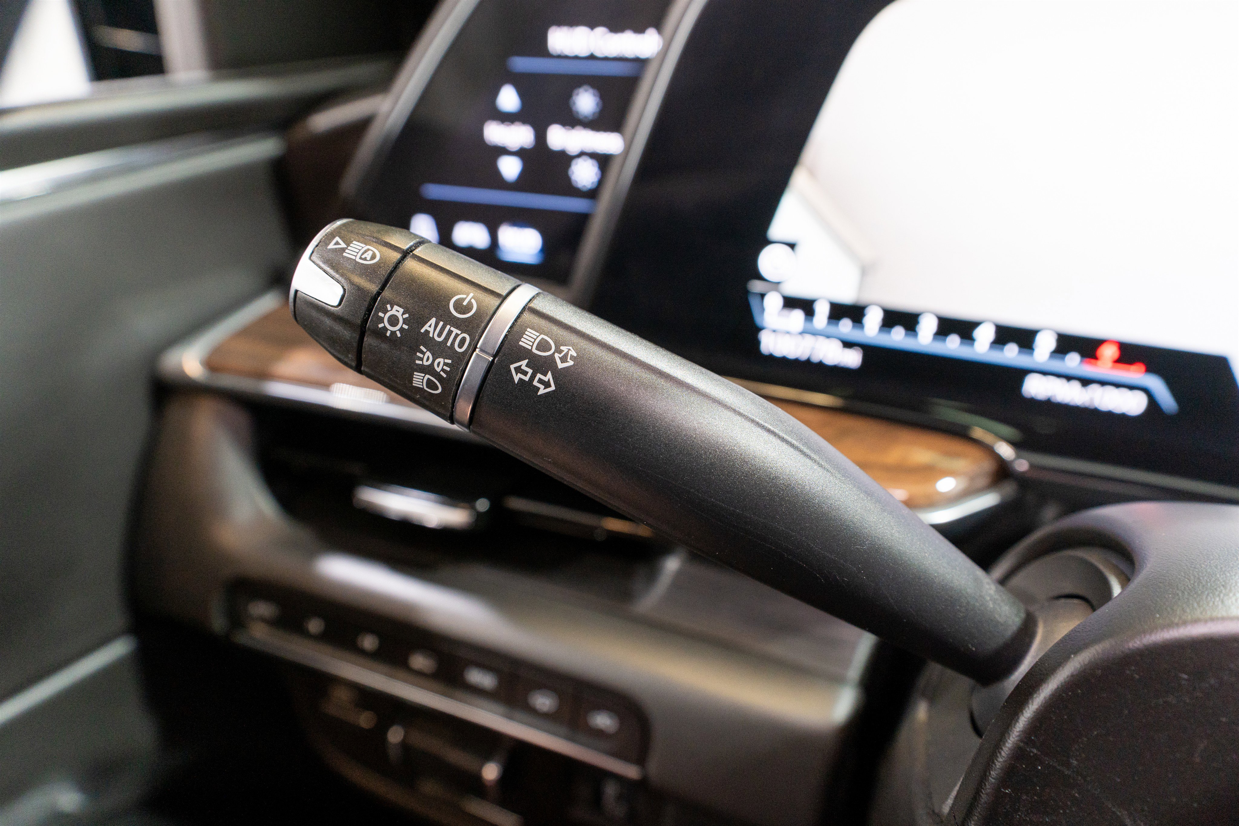 Used 2021 Cadillac Escalade ESV Sport Platinum AWD/4WD image 32