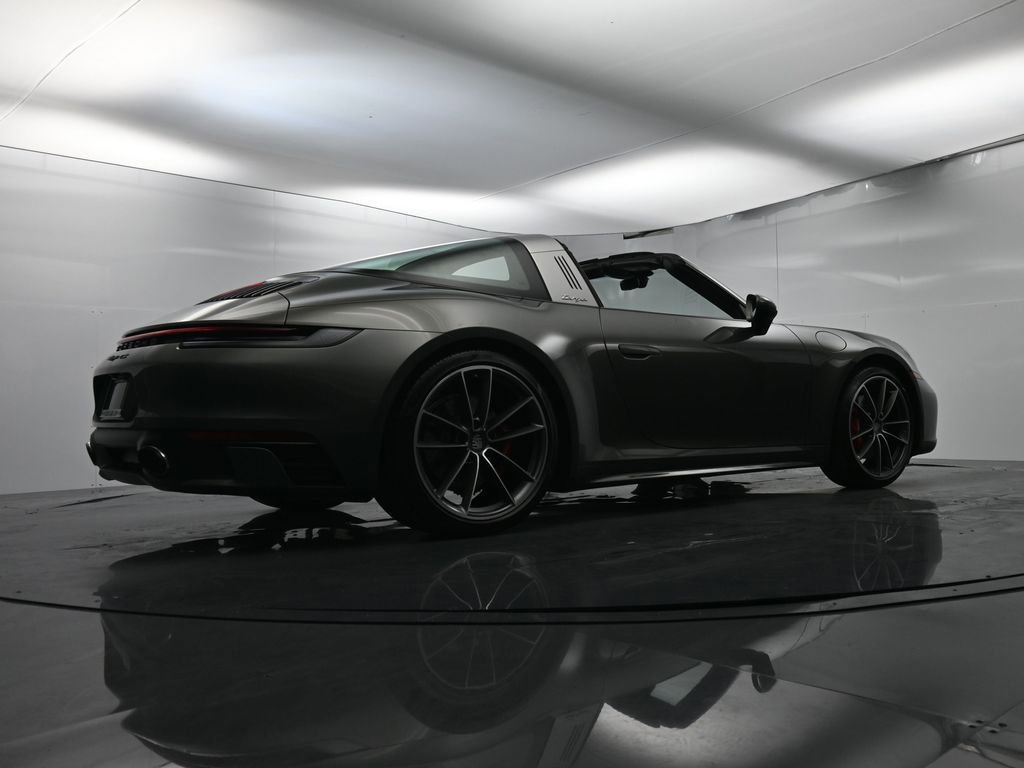 Certified 2021 Porsche 911 Targa 4S w/ Sportdesign Package image 55